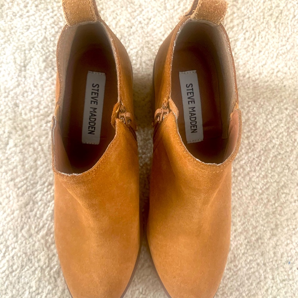 Steve Madden Rader Booties - size 7. Like new hardly worn.